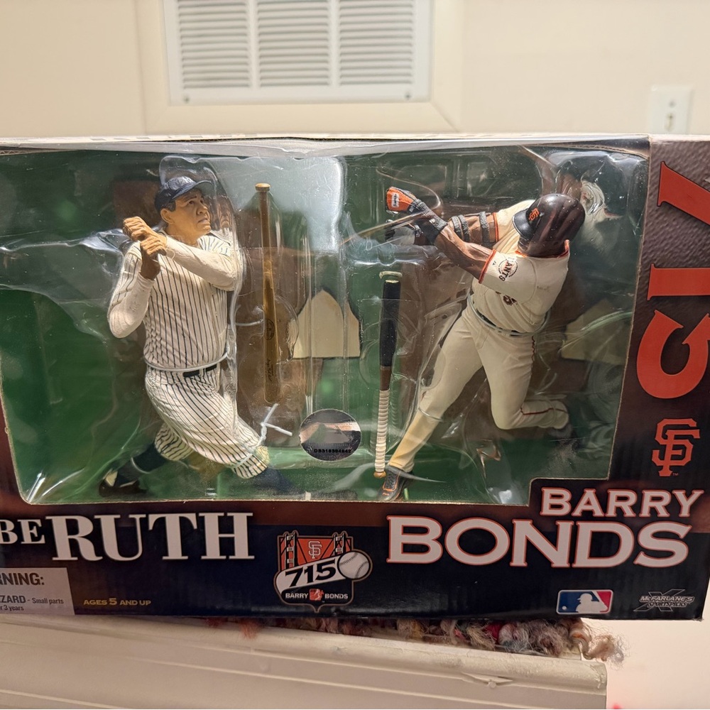 McFarlane Babe Ruth and Barry Bonds Action Figure Set